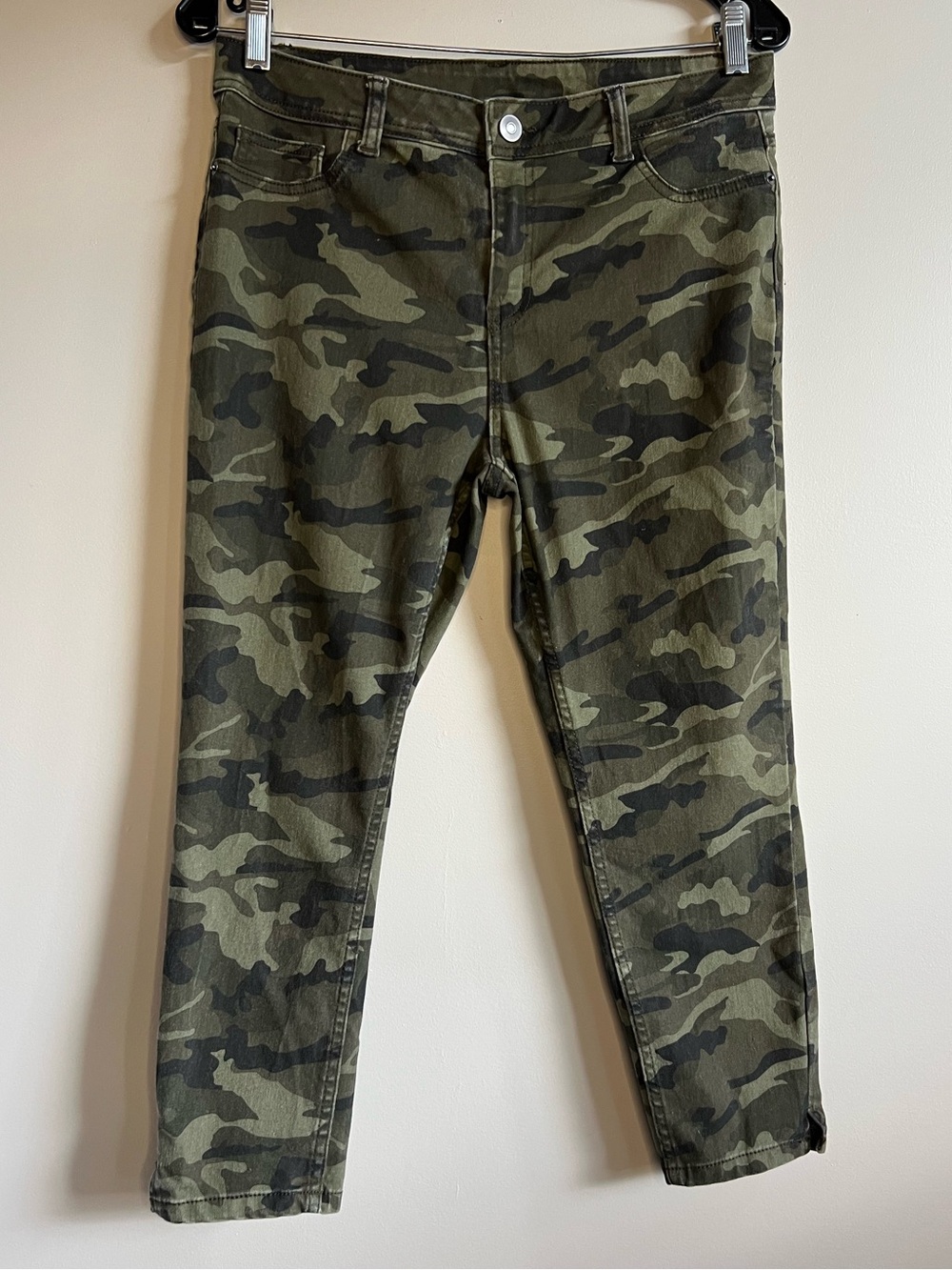 George Camo Skinny Crop Jeans Stretch Mid Rise Women’s Size 6 Camouflage